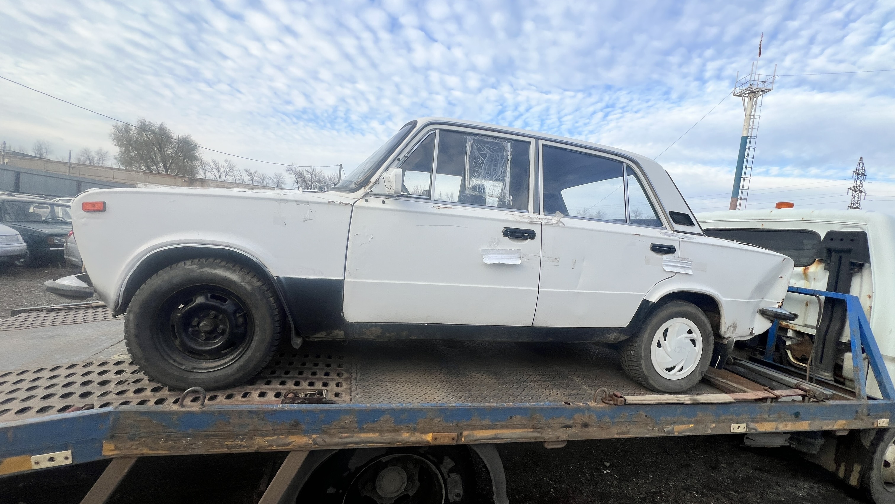 Легковой автомобиль ВАЗ 21011, 1976 г/в, г/н А 946 ТН 56, № кузова 2054779, № двигателя 2273794, имеются ключи, в не рабочем состоянии