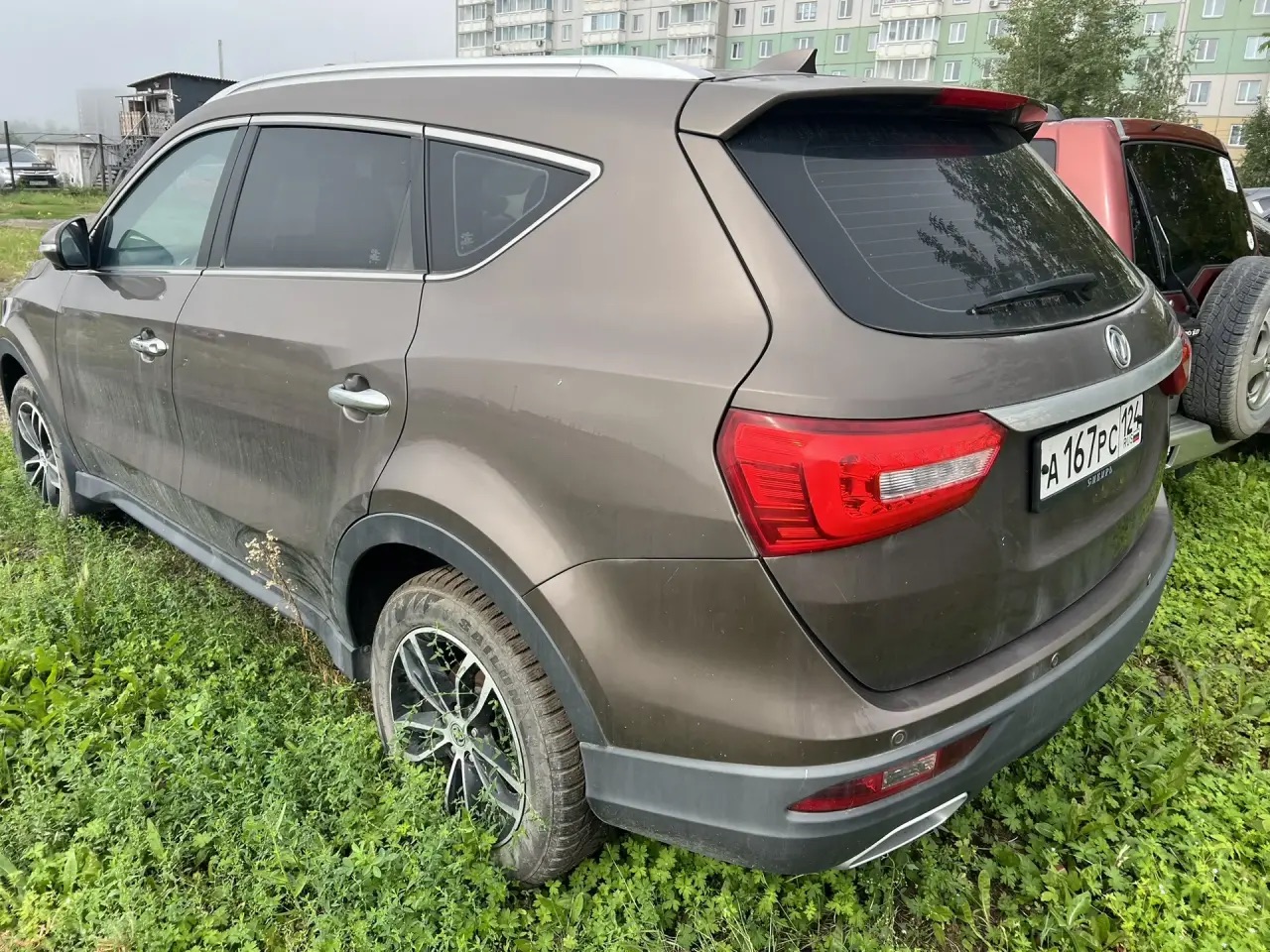 Автомобиль Dongfeng 580 (DFSK 580) 2021 г.в., г/н А167РС124, VIN LVZA53P92MC110780, № кузова LVZA53P92MC110780, цвет коричневый. Идентификационные номера не сверялись, рабочее состояние не проверялось, ключи и документы отсутствуют, автомобиль закрыт. Должник Джураева Г.Р. Обременения: Залог, запреты на рег. действия.  Начальная цена продажи 1541000,00 руб. Задаток 232000,00 руб. (пор. 1687)