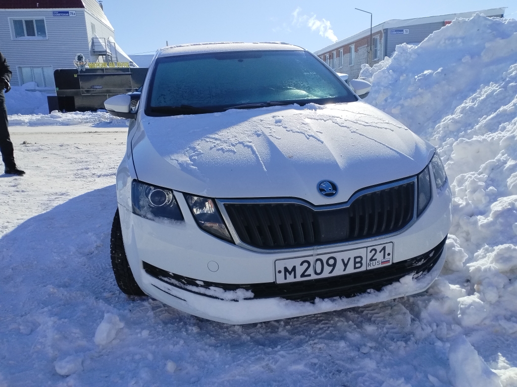 АМТС Skoda Octavia, 2018 г.в., г/н М209УВ21, VIN XW8AN2NE1KH010289, белого цвета