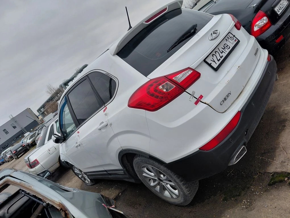 Автомобиль марки CHERY T21 (224)