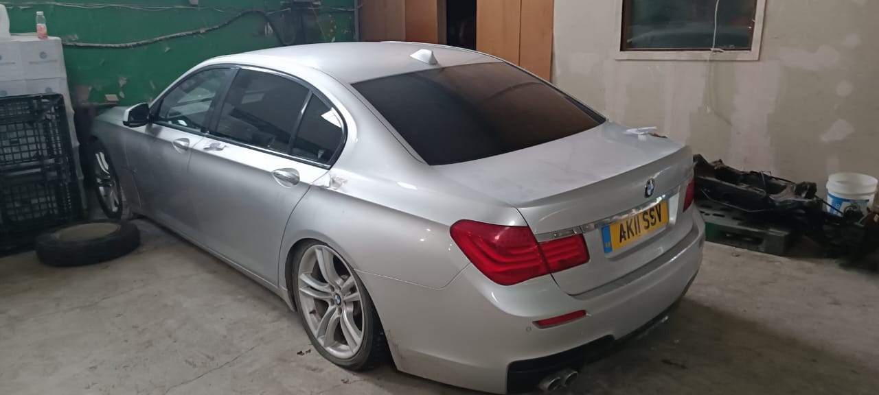 Автомобиль марки “BMW” 730 LD регистрационный номер AK 11SSV VIN WBAKM420XOC233218