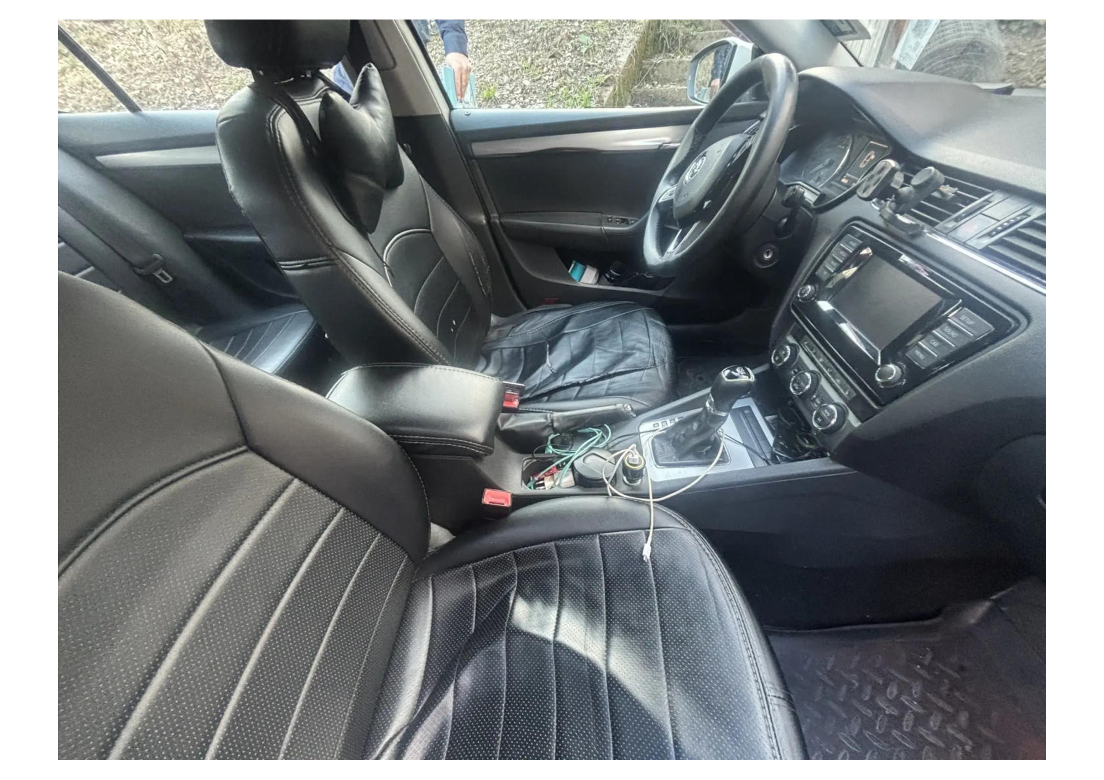 Д-к: Касумян О.К. Легковой автомобиль SKODA OCTAVIA, г.в. 2013, г/н В439НН123, VIN XW8AC6NE8EH009125. Местонахождение: Краснодарский край, г. Сочи, п. Дагомыс, ул. Российская 2 А. Начальная цена 835 000 руб., задаток 125 250 руб., шаг аукциона 8 350 руб., ув. 441