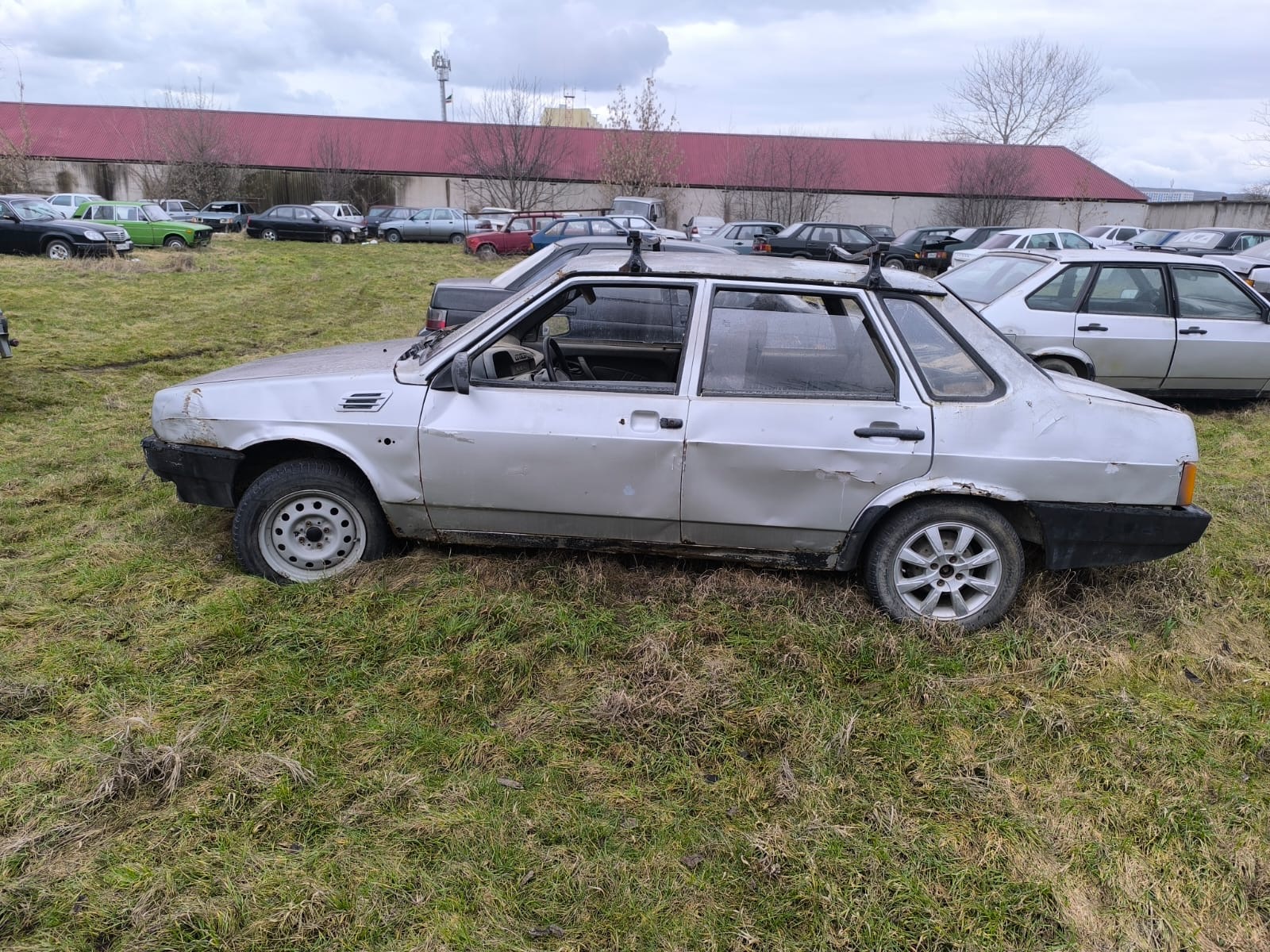 Автотранспортное средство марки ВАЗ 21099, год выпуска 2002, цвет светло-серебристый, VIN № ХТА21099023149413, г/н В099ЕС05.Транспортное средство находится в неудовлетворительном, нерабочем техническом состоянии. Документы и ключ зажигания отсутствуют