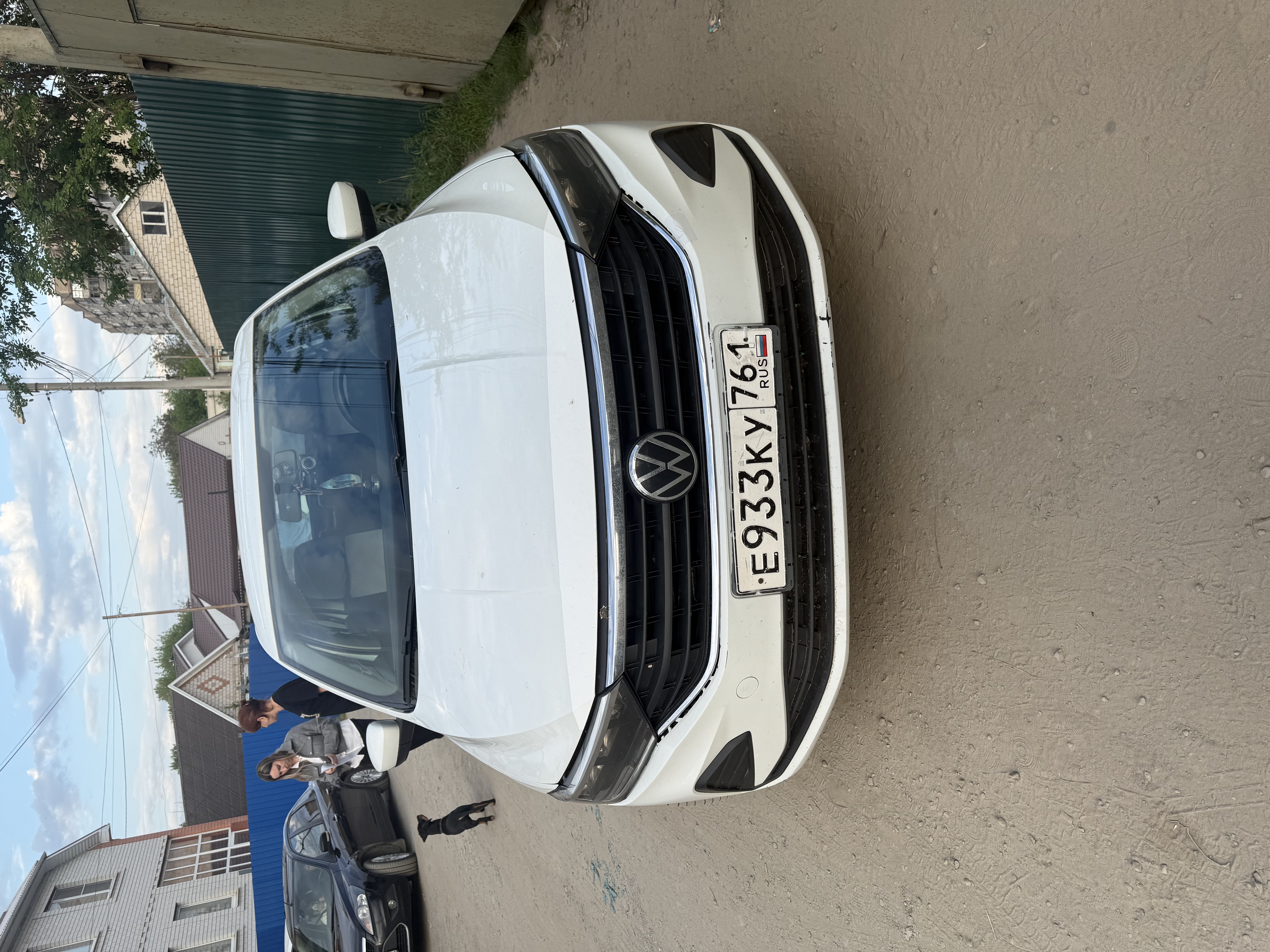 Легковой автомобиль VOLKSWAGEN POLO, 2021 г.в., г/н Е933КУ761, VIN XW8ZZZCKZNG003407, в залоге, должник Горбатов С.В., (Поручение ТУ Росимущества в РО от 13.07.2026 № 61-924-У). Адрес (местоположение): Ростовская область, р-н. Белокалитвинский, х. Усть-Быстрый, ул. Верхняя, д. 18.