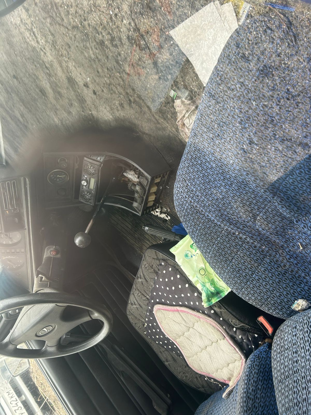 ГОДНЫЕ ОСТАТКИ автомобиля марки "ВАЗ 21101", черно-синего цвета, государственный регистрационный знак Е478ЕК51, 2005 года выпуска. VIN: XTA21101060901873.