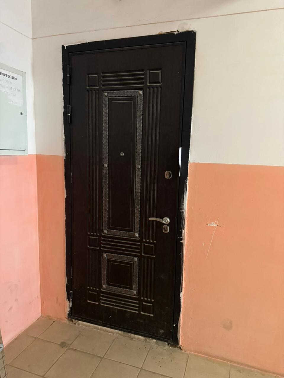 Квартира площадь 79 кв. м., кадастровый номер: 05:49:000017:1251, этаж 8, местоположение: Республика Дагестан, г. Избербаш, ул. Первомайская, д. 1-а, кв. 81 (должник Мугудинов Р. Н.)