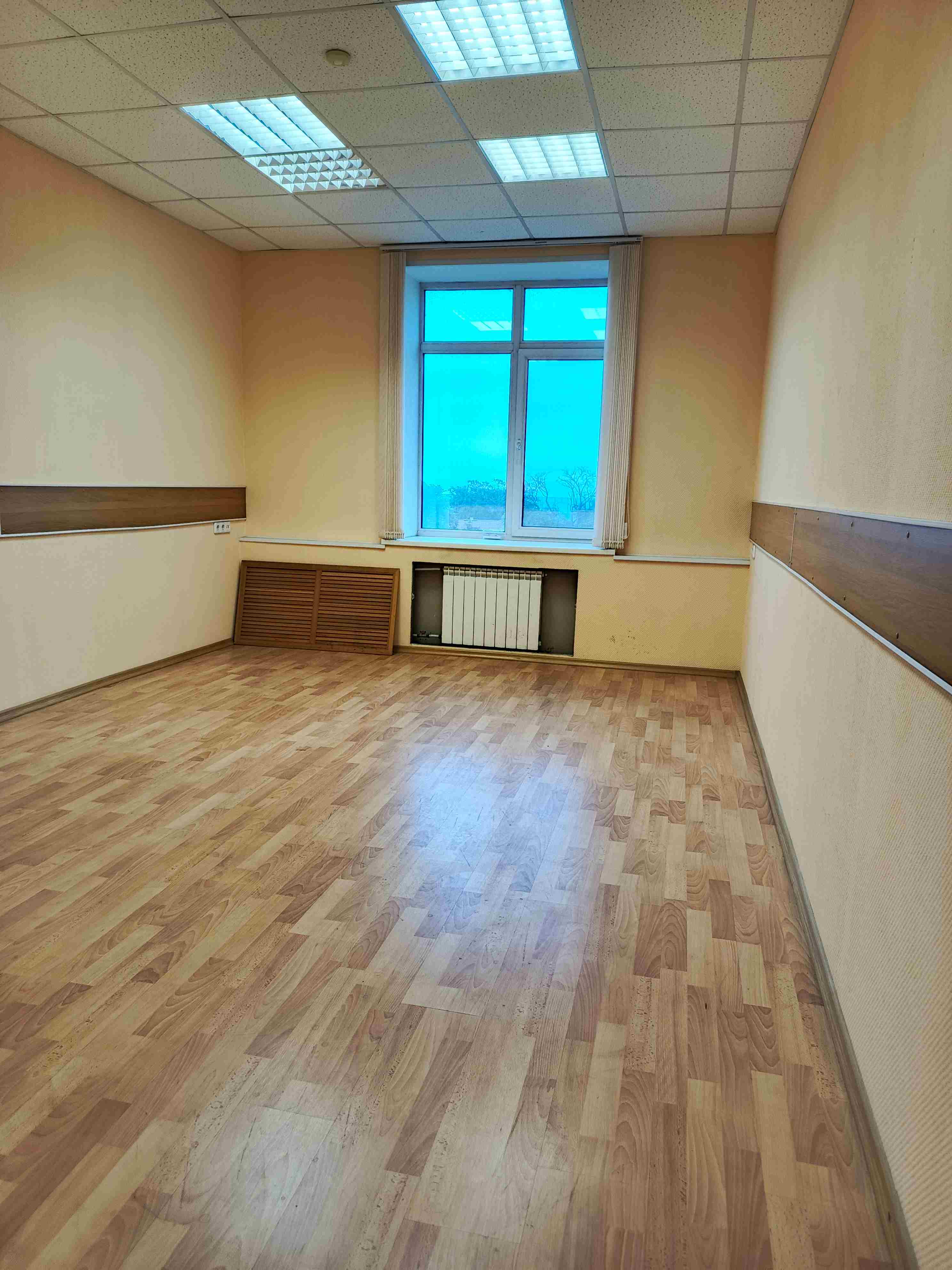 Аукцион в электронной форме № ЦАА 35-25 на право заключения договора аренды объекта федерального недвижимого имущества, расположенного по адресу: Приморский край, м.о. Хасанский, пгт Посьет, ул. Портовая, зд. 52, помещ. 1, закрепленного за ФГУП «Росморпорт» на праве хозяйственного ведения и находящегося на балансовом учете Дальневосточного бассейнового филиала ФГУП «Росморпорт» (Нежилое помещение № 6, площадью 21 кв.м, расположенное на 3 этаже нежилого помещения)