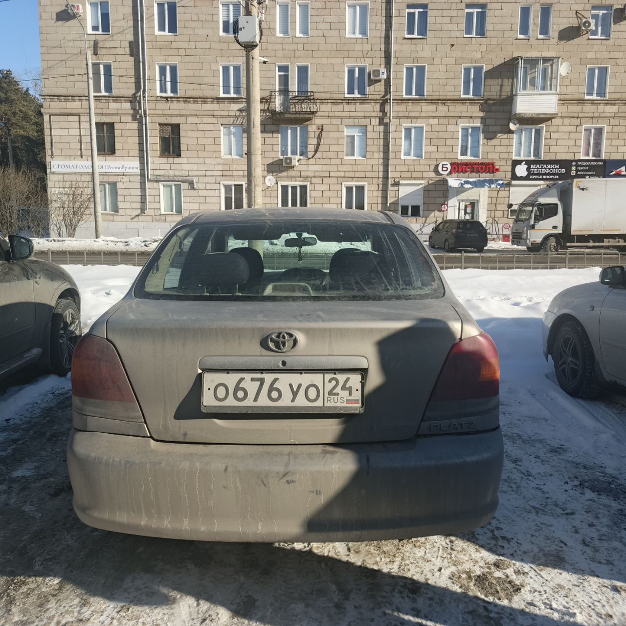 Легковой автомобиль универсал Toyota Corolla Spasio, 2004г.в., г/н E885XX24, VIN отсутствует, номер кузова ZZE1223097868, номер двигателя 1ZZ, 1777355, цвет серый. Начальная цена продажи 586 500 руб. Задаток 88000 руб.