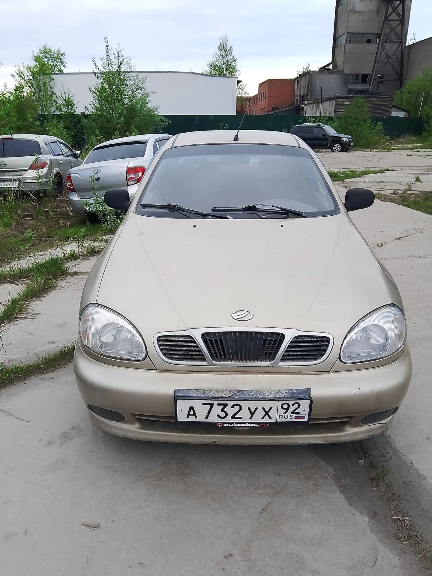 Транспортное средство ЗАЗ Chance, 2011 года выпуска, цвет - золотистый, VIN Y6DTF69Y0C0293662, государственный номер А732УХ92. Состояние ТС: в неисправном состоянии, повреждение ЛКП, ржавчина по всему кузову, прогнили пороги, ТС не вскрывалось.