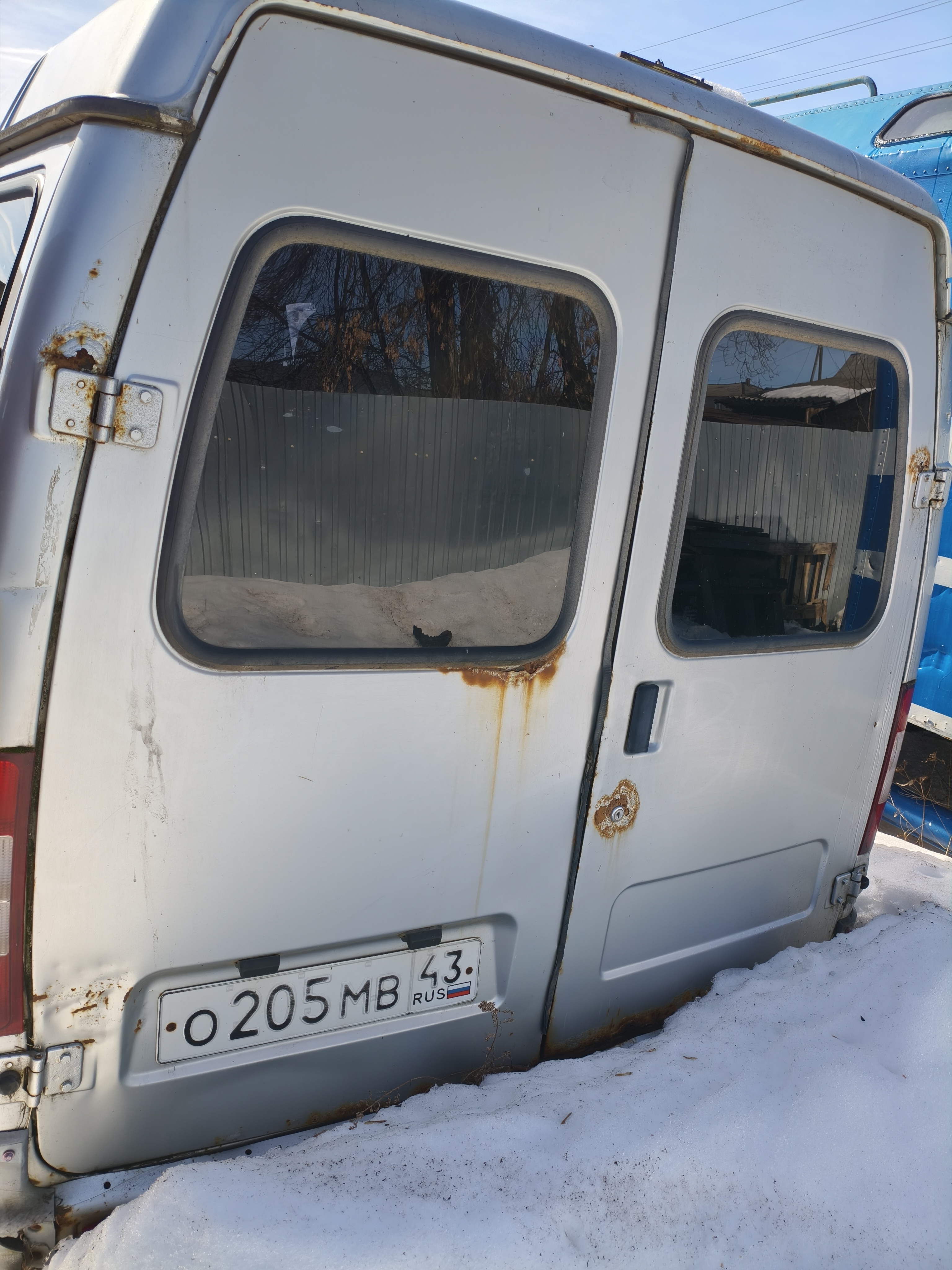 Автобус прочее ГАЗ 32213, год изготовления 2007, идентификационный номер (VIN) Х9632213070558848, государственный регистрационный знак О205МВ43. Местонахождение по адресу: Кировская область, Вятскополянский р-он, пгт Красная Поляна, ул. Коммунальная, д. 18а
