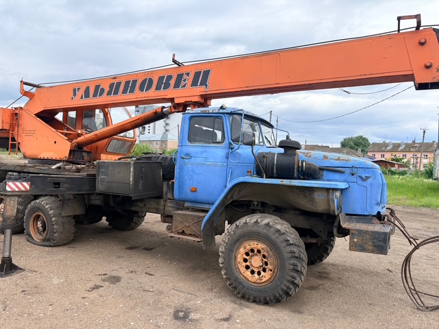 Автокран МКТ, 2008 г.в., г/н Е469ТТ21, VIN Х89МКТ25580АР7177, цвет голубой