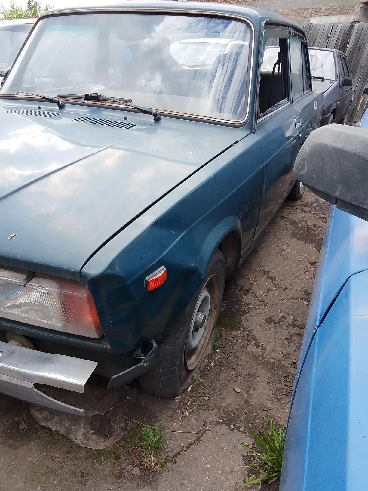 Автомобиль ВАЗ 21074, г/н Е046ЕМ124, 2001г.в., VIN XTA21074011448109 комплектность и состояние  не проверялась данное имущество обращено в доход государства, находится в г. Канск  ключи отсутствуют
