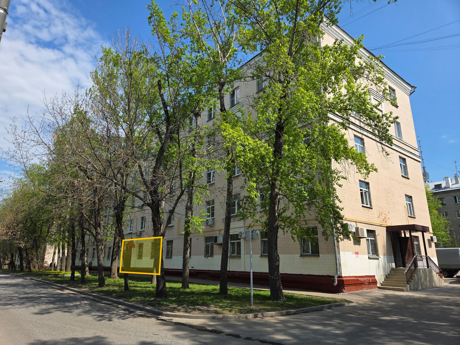 Продажа имущества, находящегося в собственности города Москвы, нежилое помещение по адресу: г. Москва, ул. Руставели, д. 9А, корп. 1 площадью 71,7 кв. м (Этаж № 1), кадастровый номер: 77:02:0020008:2011
