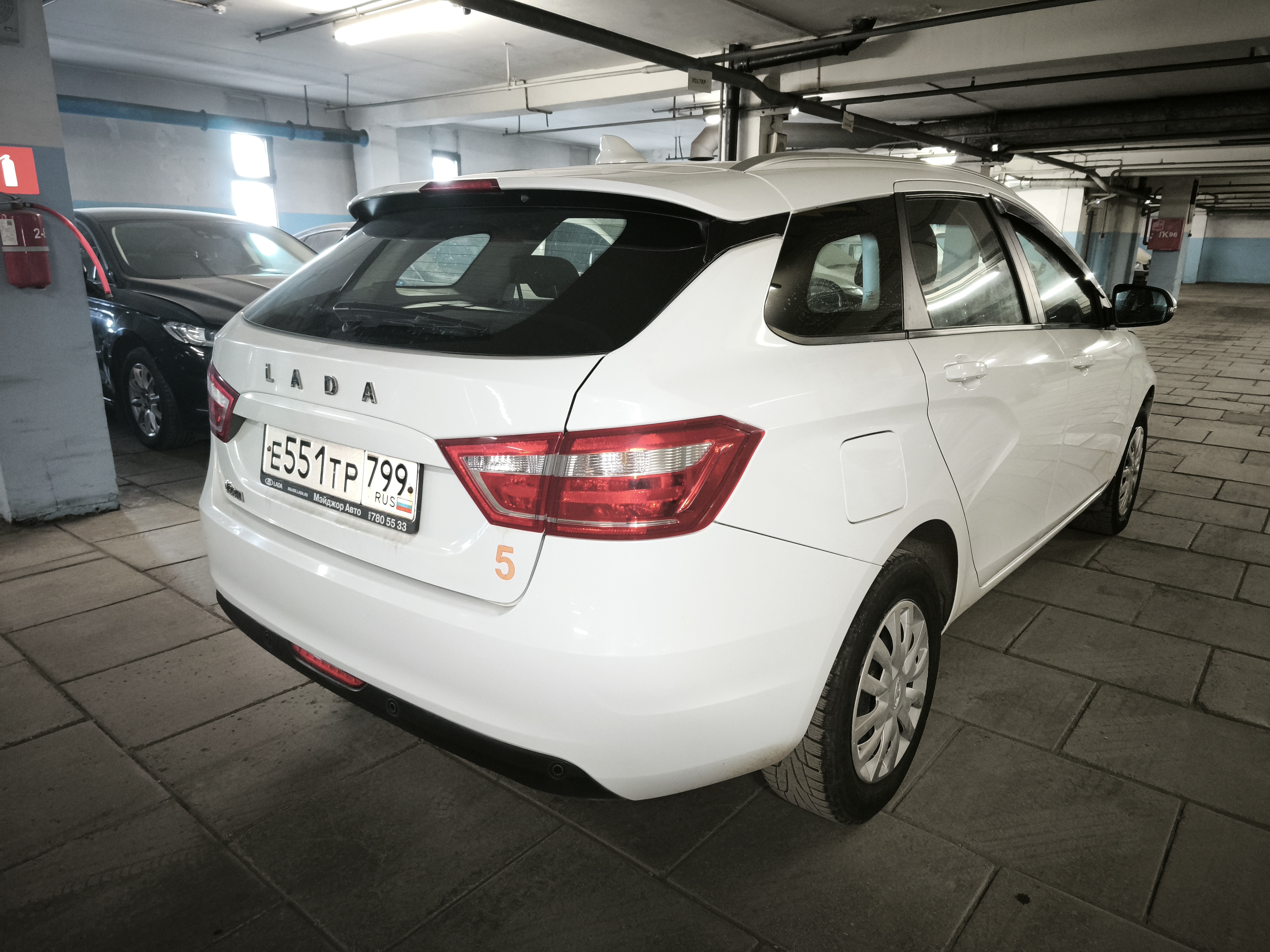 Продажа транспортного средства Легковые автомобили LADA VESTA (VIN)  XTAGFK110LY403799