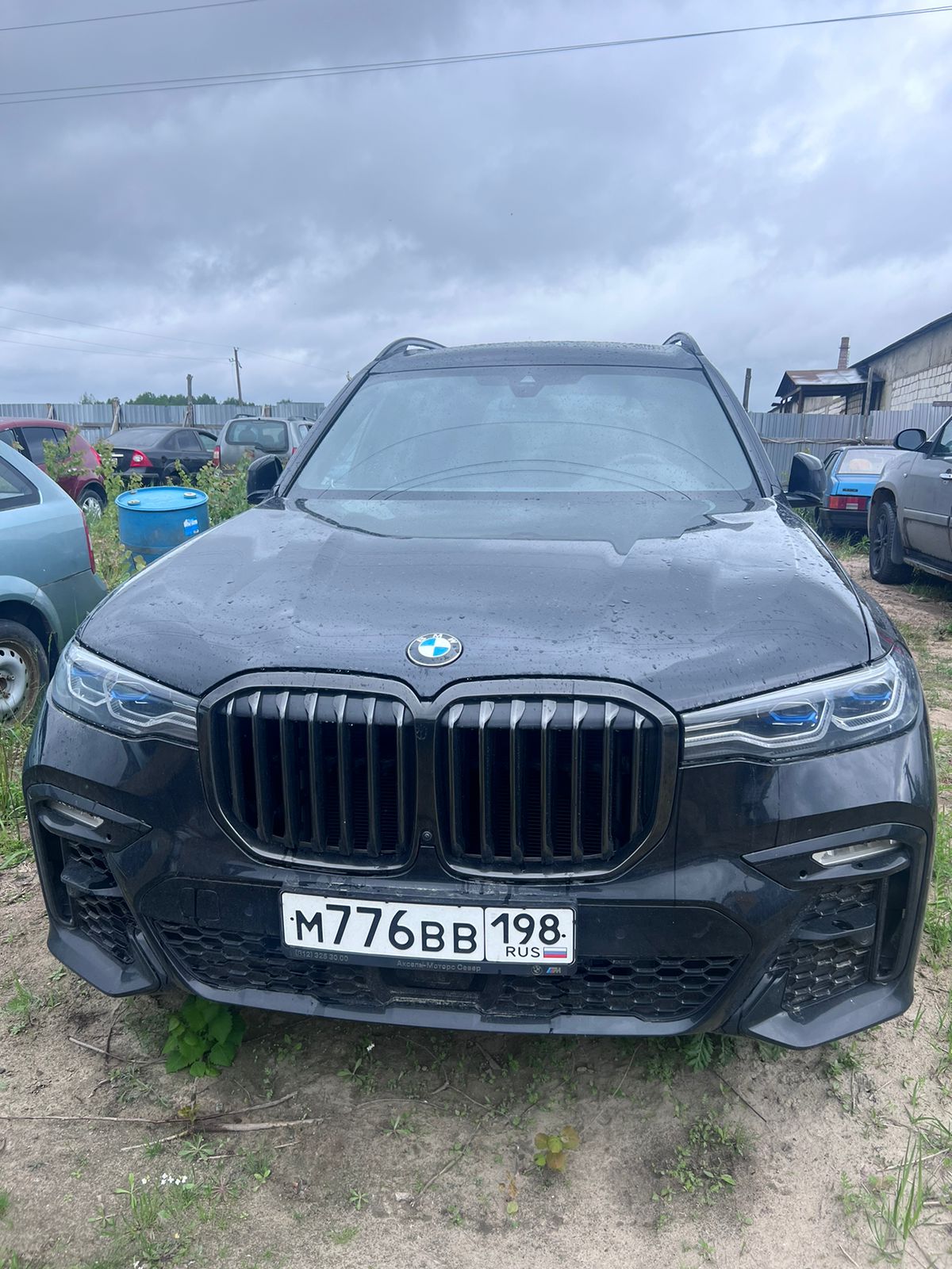 Автомобиль марки BMW X7 Xdrive30D