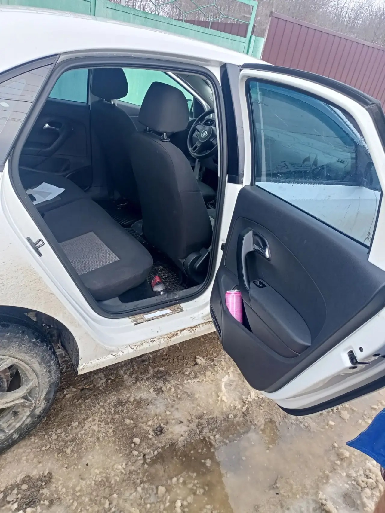 (повт) Д-к Шуваев Д.И. А/м VOLKSWAGEN POLO, г/в 2011, г/н В709ЕС193, VIN XW8ZZZ61ZСG035140. Обременение: арест, н/ц 448 086,85 руб., з-к 89 617,00 руб., ш/а 4 481,00 руб.