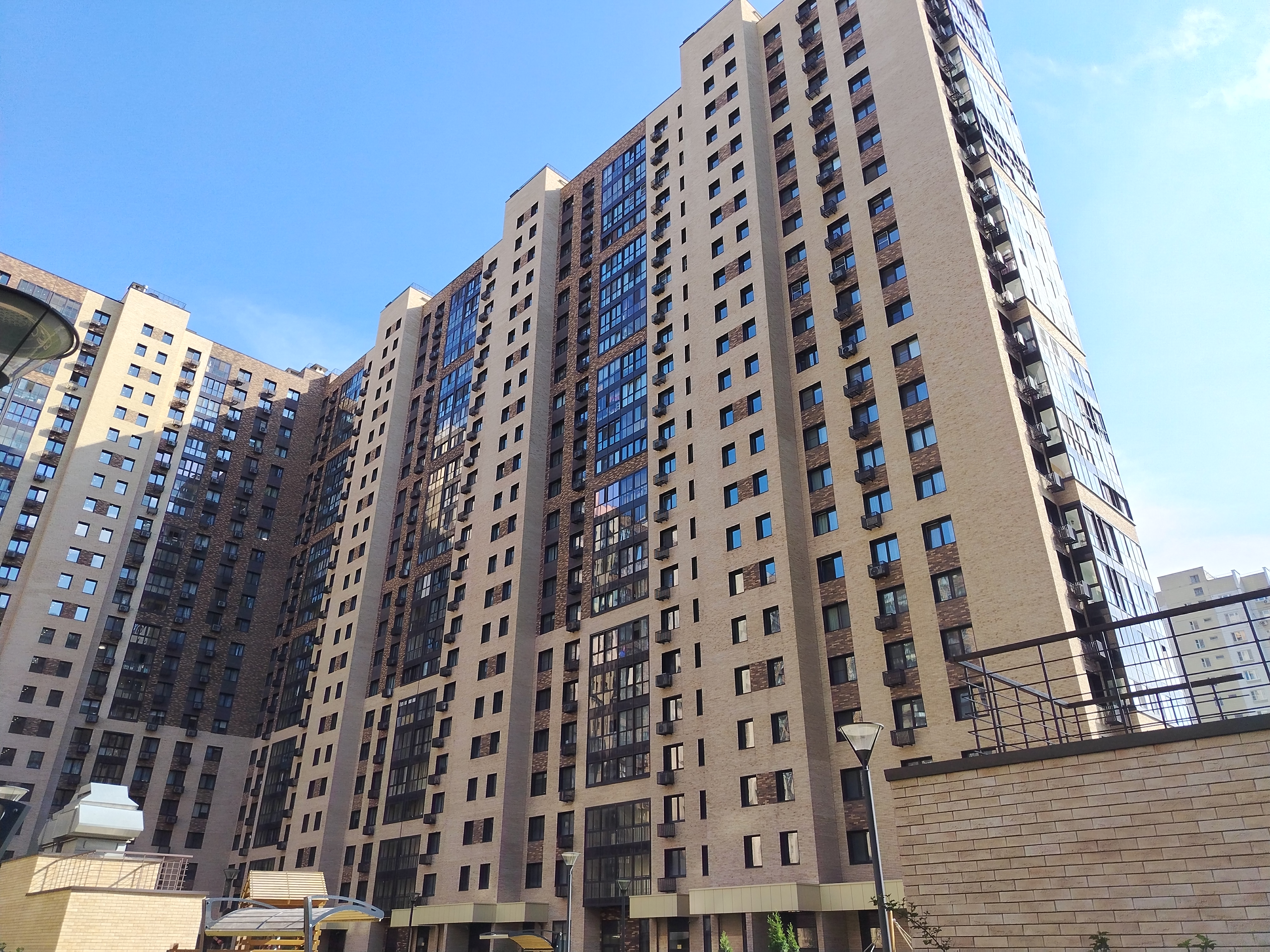 Продажа имущества, находящегося в собственности города Москвы, жилое помещение по адресу: г. Москва, ул. Чоботовская, д. 2, корп. 1, кв. 382, общей площадью 75,3 кв. м (этаж № 6), кадастровый номер: 77:07:0015005:31000
