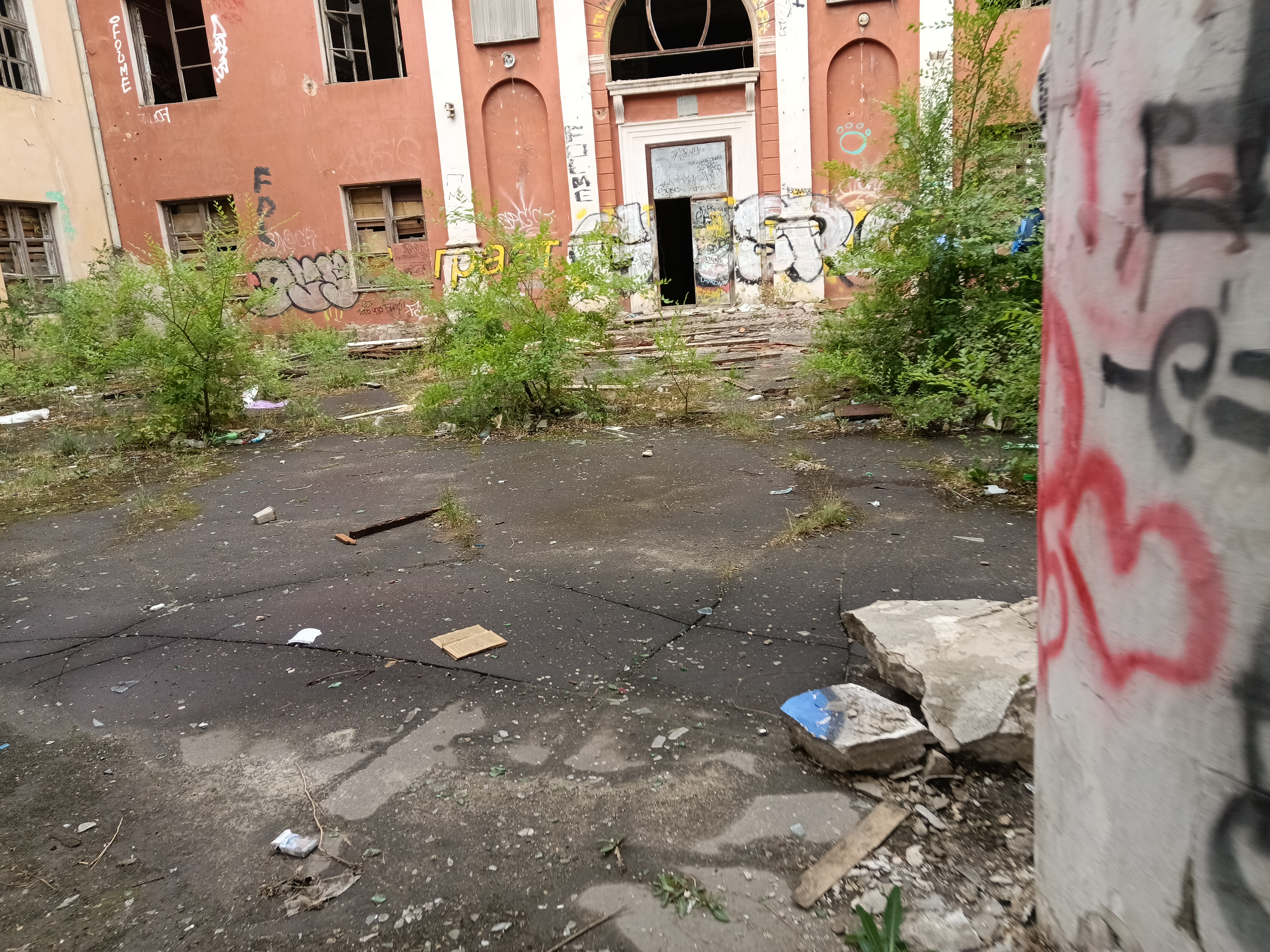 Нежилое встроенное помещение I в лит. А1