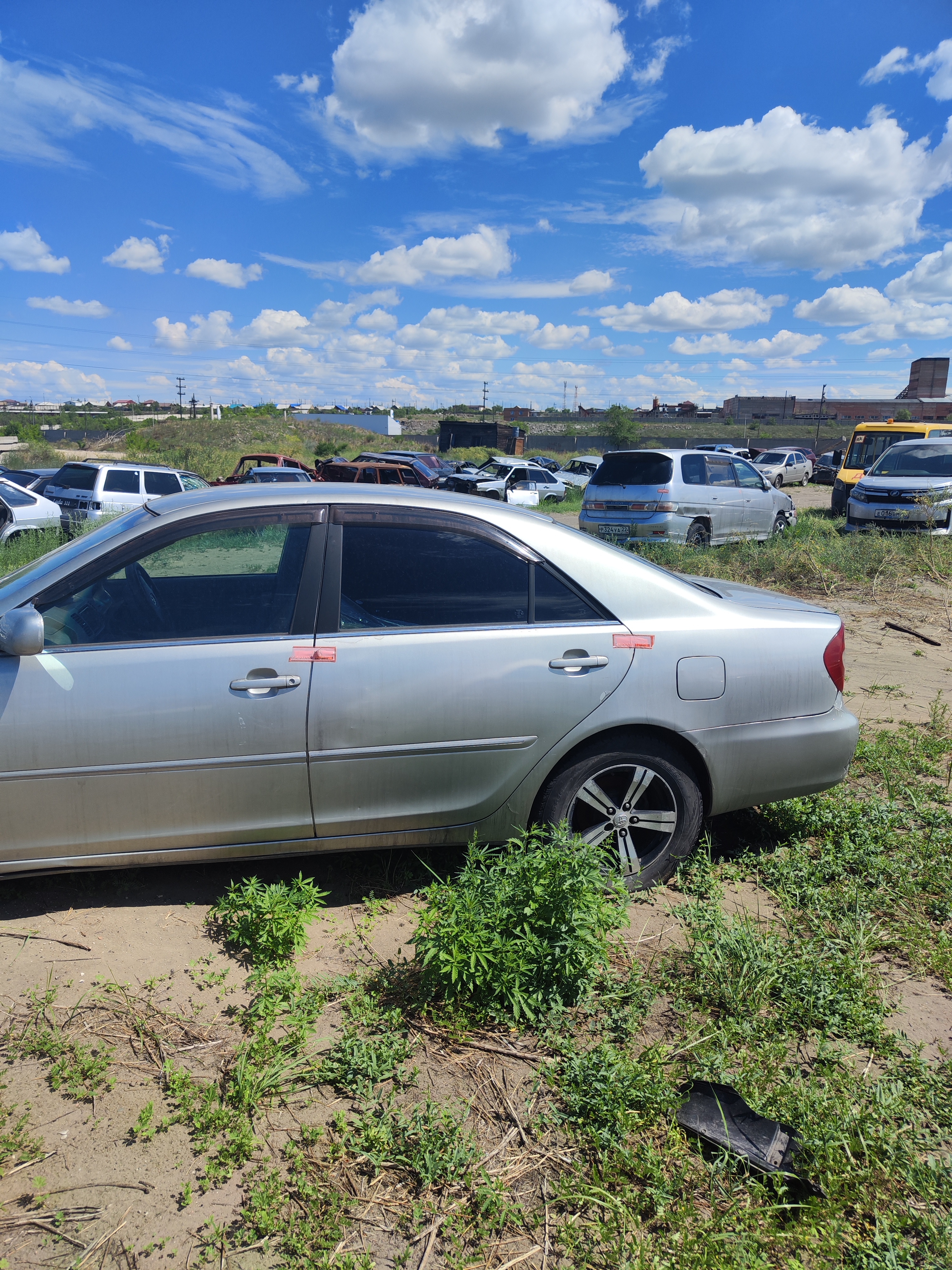Транспортное средство марки «Toyota Camry» 2001 г.в.,  с государственным регистрационным номером Е270ВМ17.