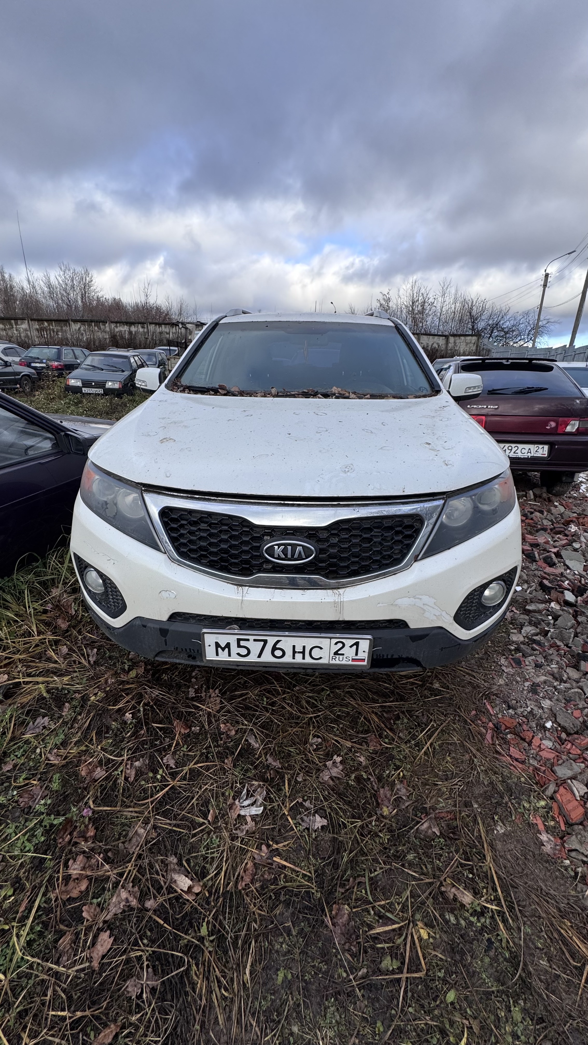 Автомобиль "КИА ХМ SORENTO", государственный регистрационный знак М576НС21, 2012 года выпуска, VIN XWEKU811DC0009250 (21-007964) На транспортные средства наложены ограничения(арест и/или залог, информация о которых размещена на официальных сайтах https://гибдд.рф, https://www.reestr-zalogov.ru/search).