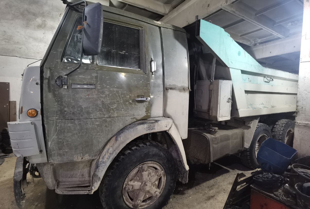 КАМАЗ 35511, самосвал, 1988 г.в., двигатель:10-315463