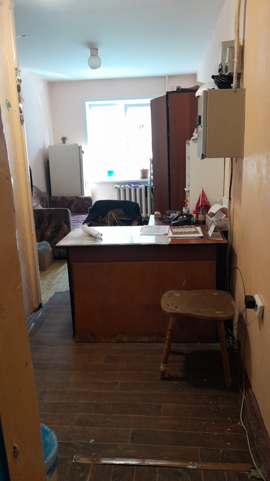 Помещение № 114 общей площадью 13,7 кв.м. (1 этаж), расположенное по адресу: г. Кемерово, просп. Ленина, 53. Назначение: размещение служб, осуществляющих эксплуатацию и содержание жилого фонда Заводского района города Кемерово, при наличии лицензии на осуществление предпринимательской деятельности по управлению многоквартирными домами и договоров управления многоквартирными домами, расположенными на территории города Кемерово.