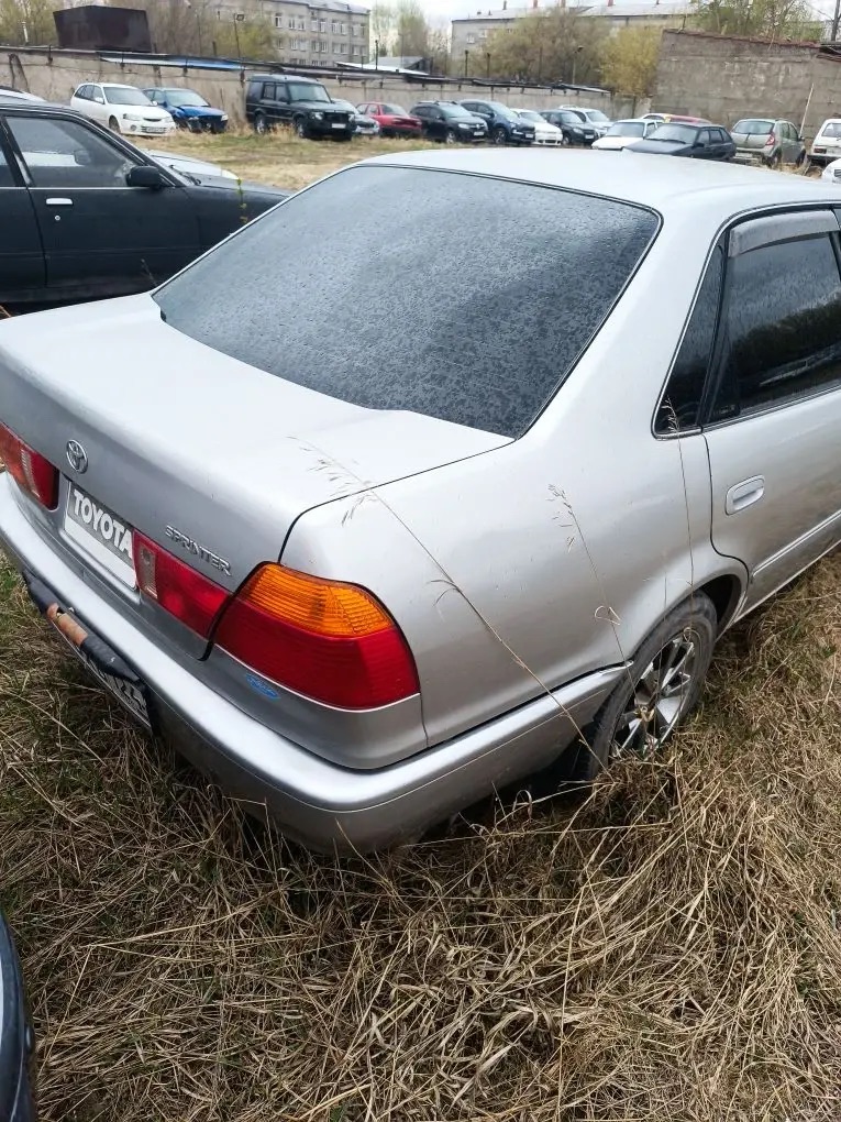 Автомобиль TOYOTA SPRINTER, г/н Н878ХВ124, 1987 г.в., кузов AE1103018542, двигатель № Н269097, цвет серый. Рабочее состояние, и комплектность автомобиля не проверялось. Находится в г. Красноярск, данное имущество обращено в доход государства (Документы, ключи отсутствуют). (2640/25)