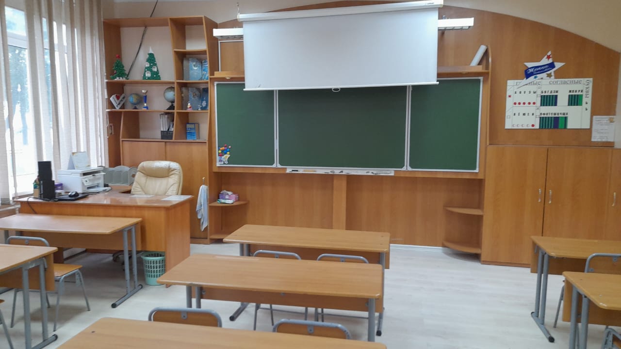 На право заключения договора аренды муниципального имущества: Нежилое помещение общей площадью 48,3 кв.м., номер на поэтажном плане 17, расположенное на 1 этаже здания муниципального автономного общеобразовательного учреждения «СОШ № 8» НГО