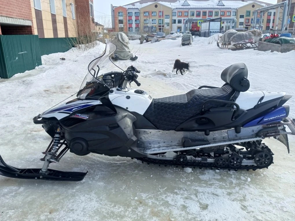 Снегоход YAMAHA RS VENTURE TF