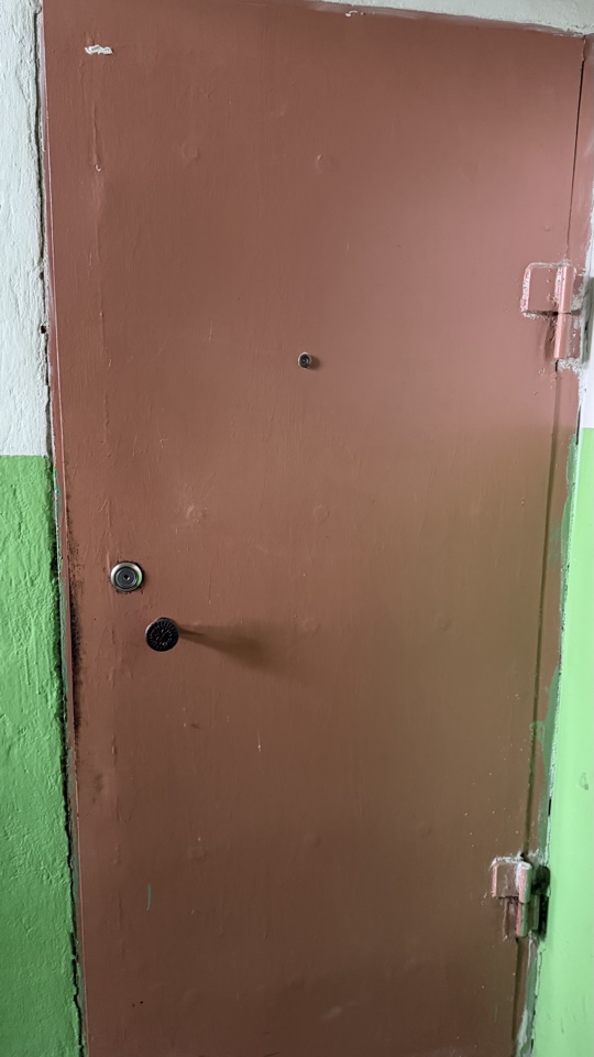 1/3 доля помещения, площадь 62,3 кв.м., назначение: жилое, наименование: квартира. Этаж № 2.