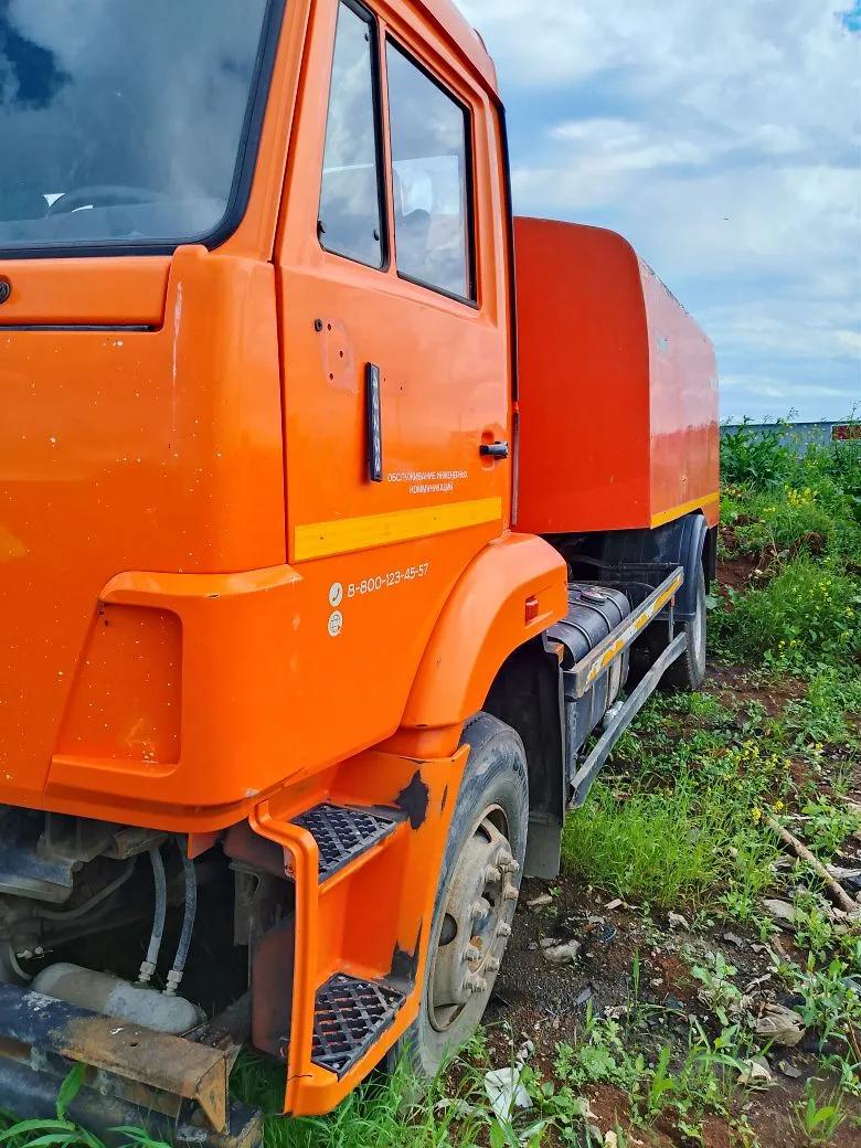 Автомобиль КО-514, 2013 года выпуска, VIN XVL693210D0000281 (Автомобиль с ключами и СТС. Автомобили разукомплектованы, голая рама и кабина)