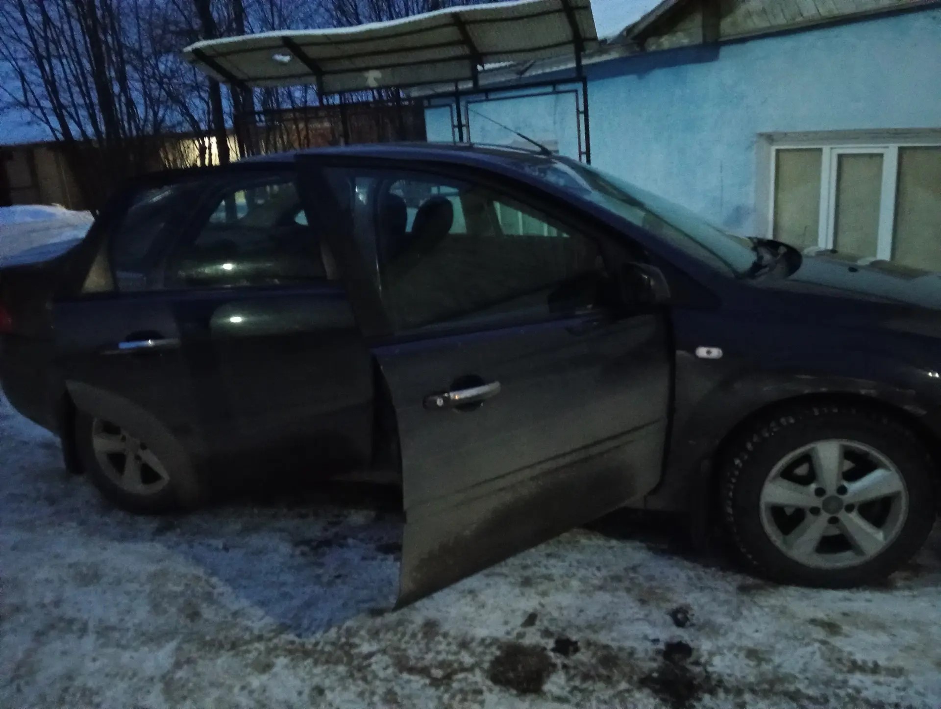Транспортное средство Ford Focus, 2008 года выпуска, цвет - темно-серый, VIN X9F4XXEED48R40725, государственный номер О871СО29