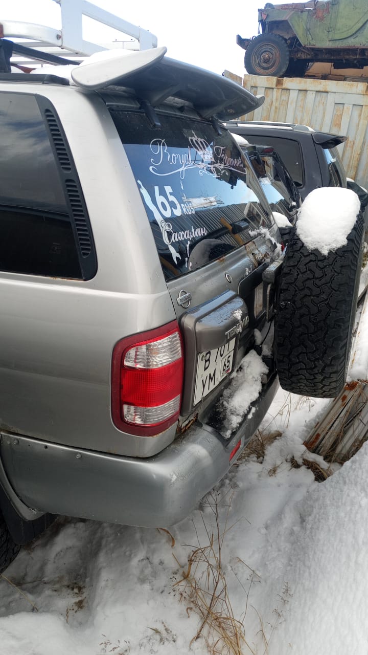 Автомобиль марки “Nissan Terrano”, регистрационный номер В701УМ65