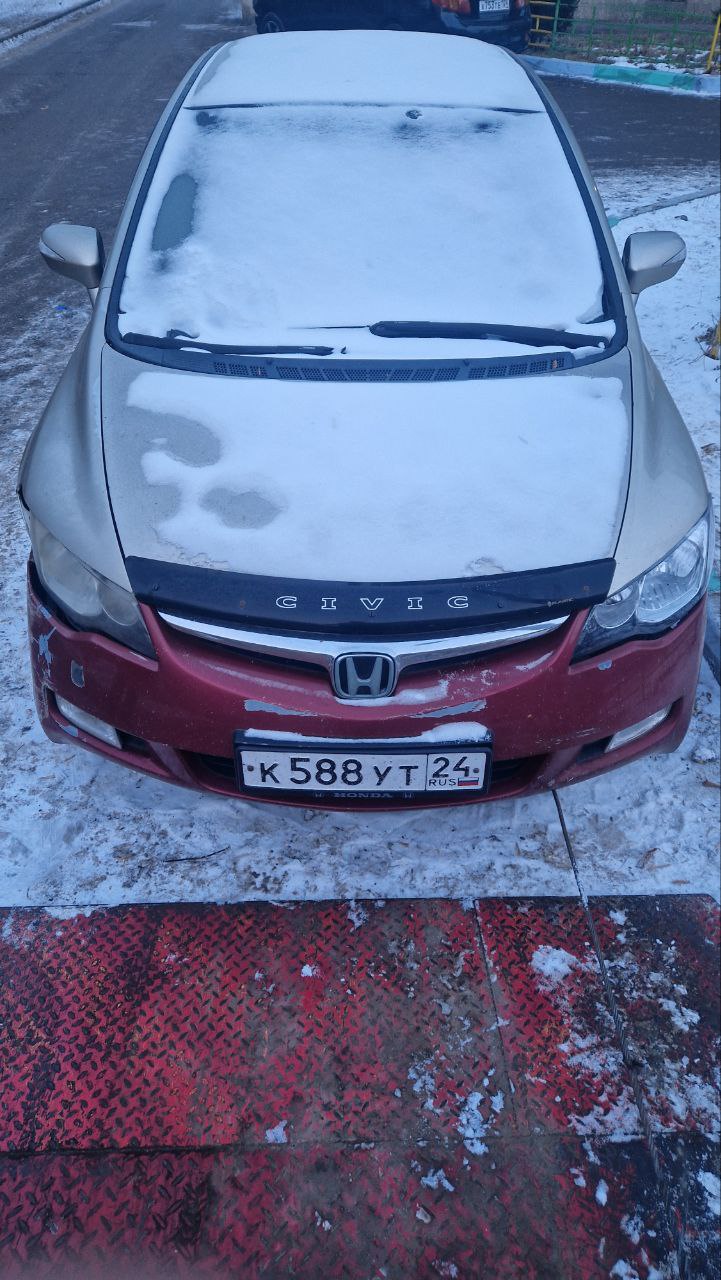 Автомобиль Хонда Civic, г/н К588УТ24, 2007 г.в., VIN JHMFD16707S222970, двигатель № 2046965, цвет золотистый, Пороги со следами коррозии фара и бампер разбиты, задняя дверь замята, сколы ЛКП комплектность и состояние не проверялась данное имущество обращено в доход государства, находится в г.Красноярск (Документы и ключи отсутствуют)