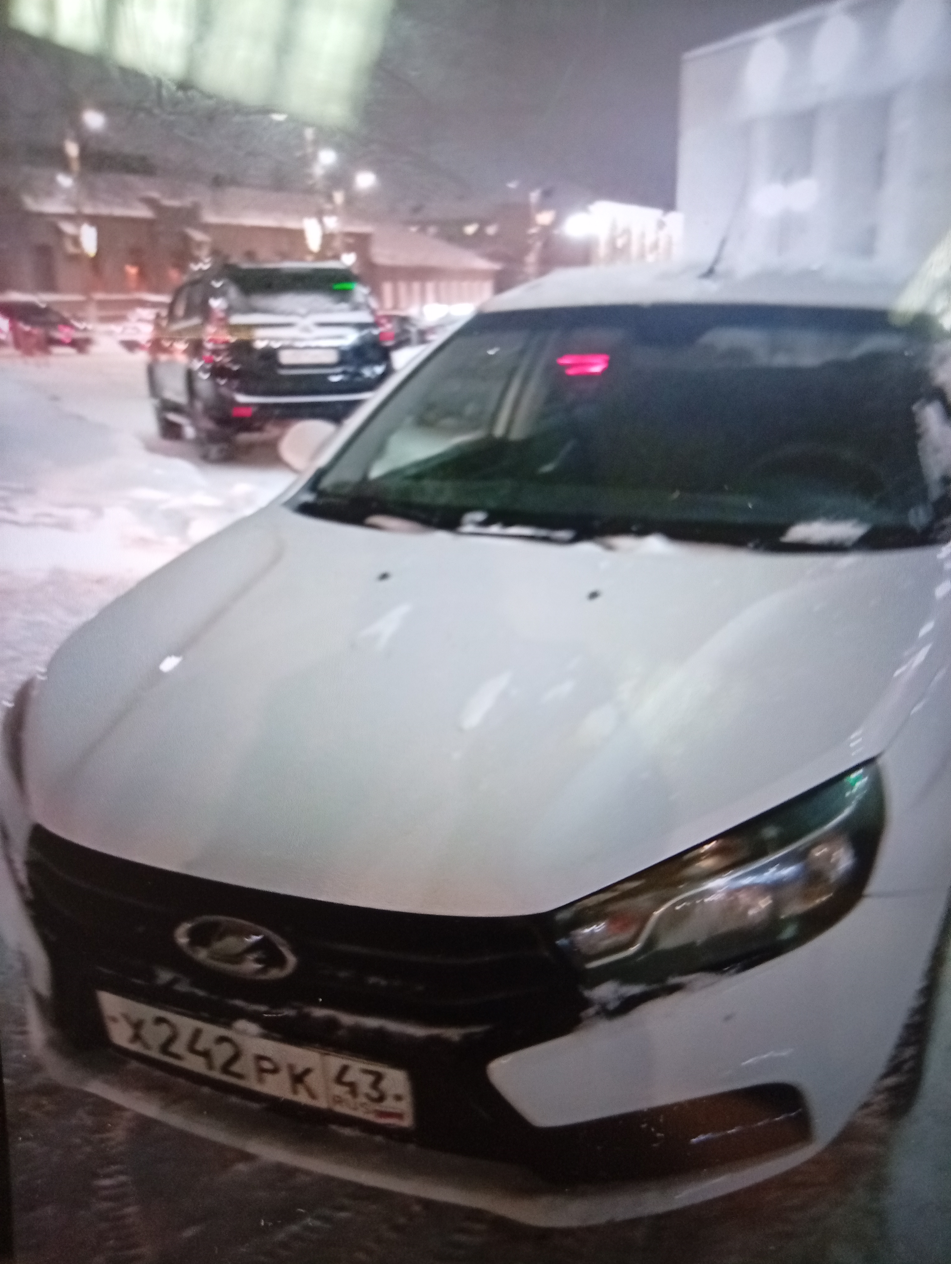 Легковой автомобиль марки LADA GFLA10 LADA VESTA, 2019 г.в.; г/н: Х242РК43; цвет: белый; VIN: XTAGFLA10KY306892