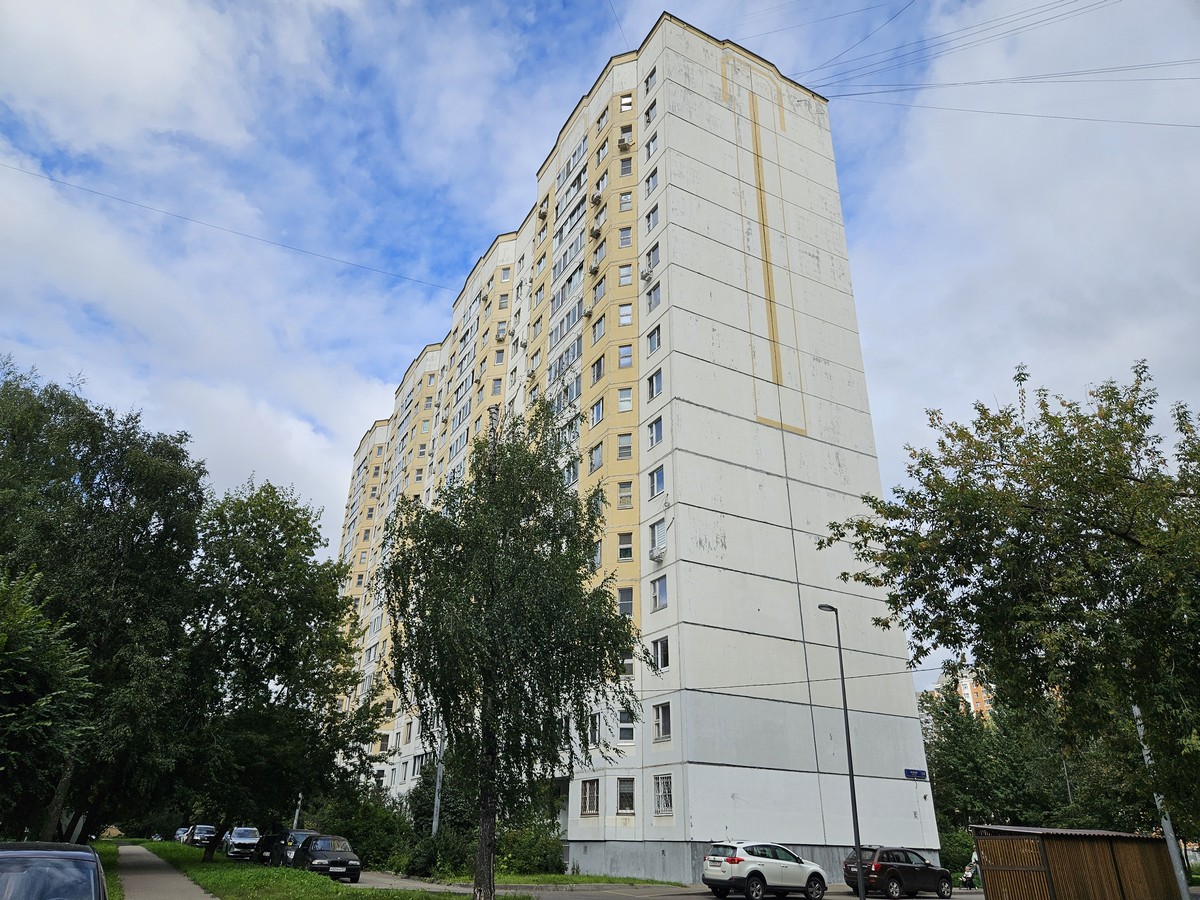 Продажа имущества, находящегося в собственности города Москвы, жилое помещение по адресу: г. Москва, Ясный пр-д, д. 14, к. 1, кв. 64, общей площадью 74,3 кв. м (этаж № 1), кадастровый номер: 77:02:0006002:7400
