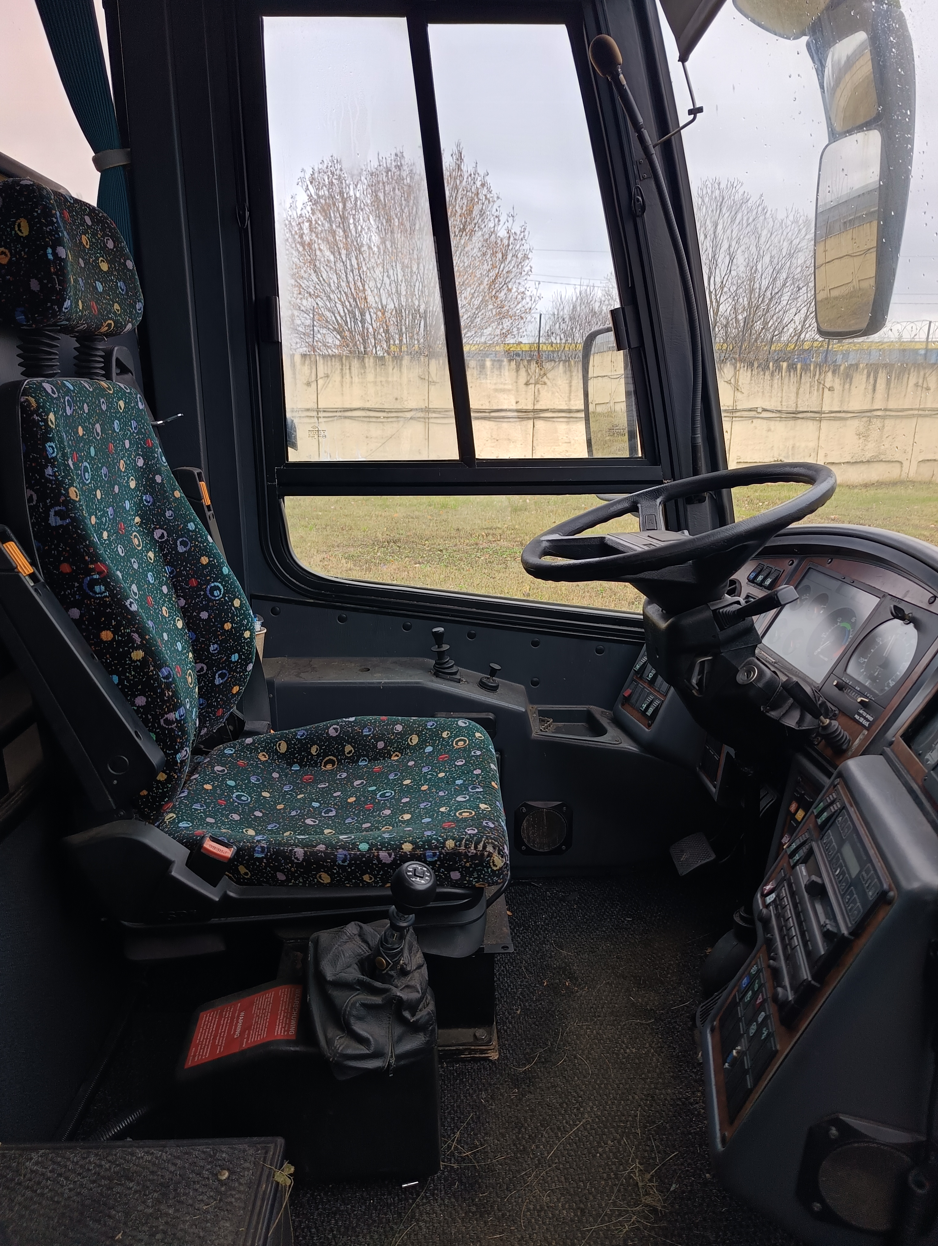Автобус VOLVO MISTRAL 70, 2000 г.в., VIN YV3R2A11XYA008158 (Годные остатки).