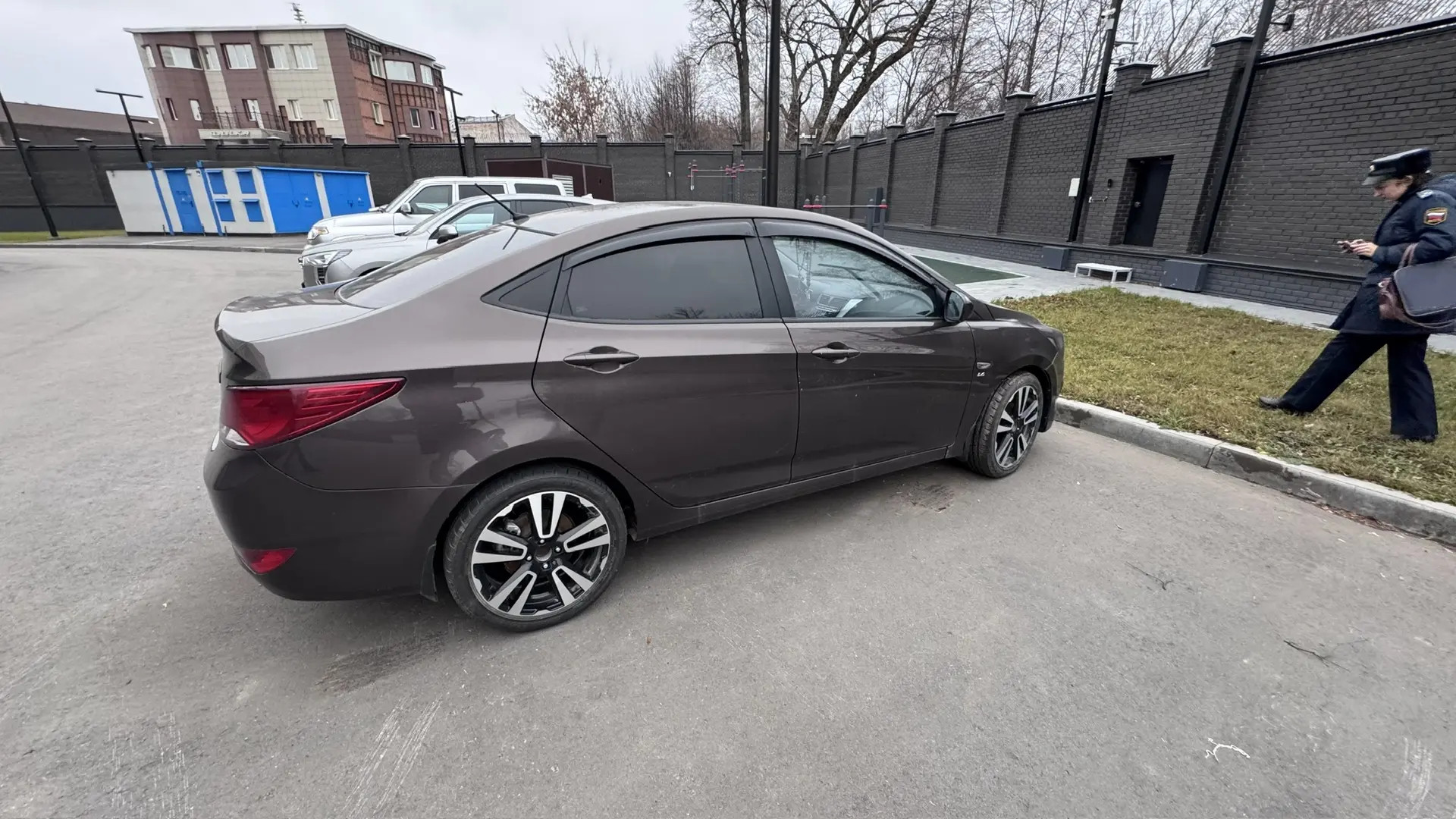 Автомобиль “Hundai Solaris”, г/н М204РХ 125RUS, VIN Z94CT41DBHR497509, 2016 г/в, цвет коричневый, (21-008585) Имеется залог.