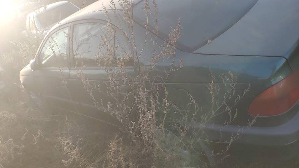 Транспортное средство марки «Toyota Avensis» 1999 г.в., без государственного регистрационного знака.