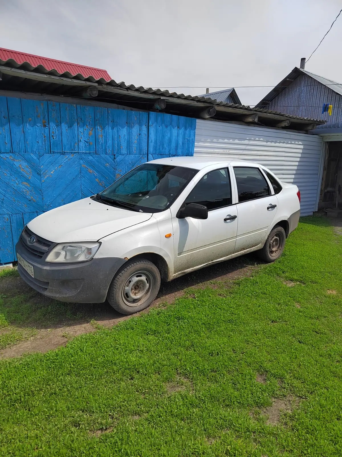 Автомобиль LADA GRANTA 219010, ГРН У613КО102, год выпуска 2017