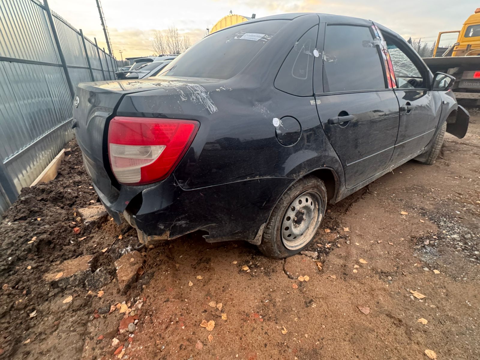 Автомобиль LADA 219010 LADA GRANTA, 2014 г.в., г/н С130XT43, рабочее состояние не проверялось (Уведомление №2628 К от 01.10.2025 г.)