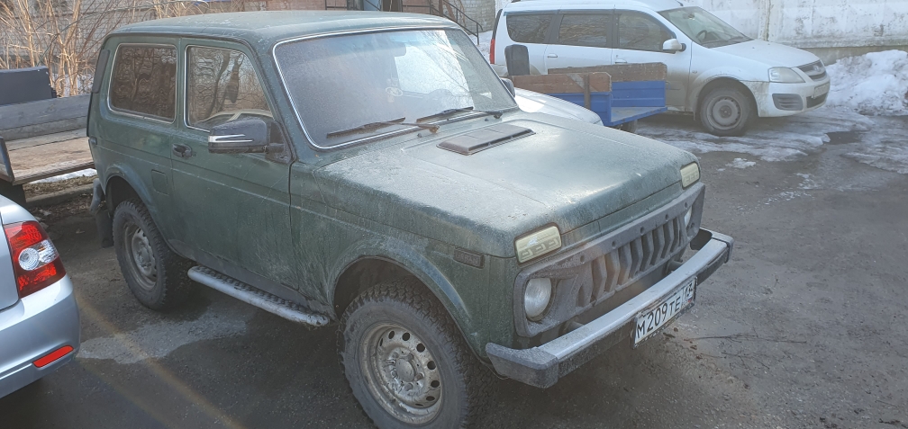 Автомобиль марки ВАЗ 21213 (209)