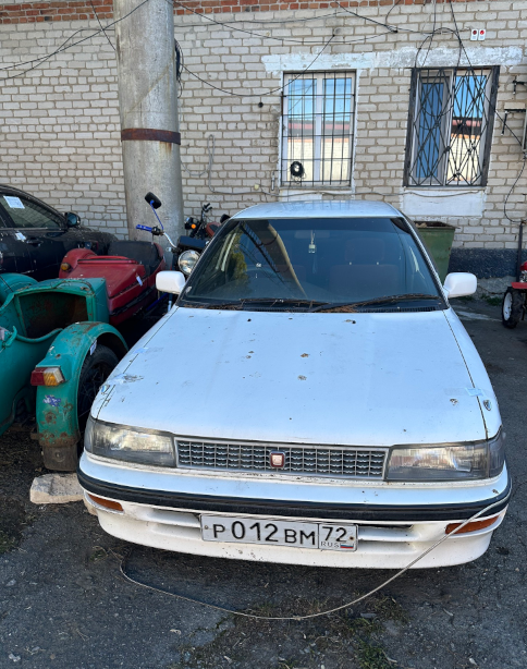 Автомобиль TOYOTA COROLLA г/н Р012ВМ72 (ключи и документы отсутствуют, техническое состояние не проверялось, пробег не известен). Имущество продается в том виде, в каком оно есть, в случае продажи возврату/обмену не подлежит. За скрытые дефекты имущества Продавец ответственности не несет.