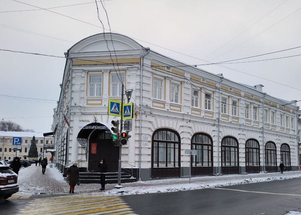 Имущество, находящееся в собственности Ярославской области, расположенное по адресу: Ярославская область, г. Ярославль, ул. Андропова, д.9/9, с земельным участком