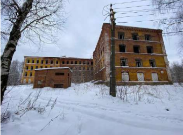 Здание государственного образовательного учреждения начального профессионального образования «ПУ №42», кадастровый номер 33:01:001714:106, здание гаража, кадастровый номер 33:01:001714:729, сарай, кадастровый номер 33:01:001714:728 и земельный участок, кадастровый номер 33:01:001714:70, расположенные по адресу: Владимирская область, Александровский район, г. Карабаново, ул. Чулкова, д. 9.