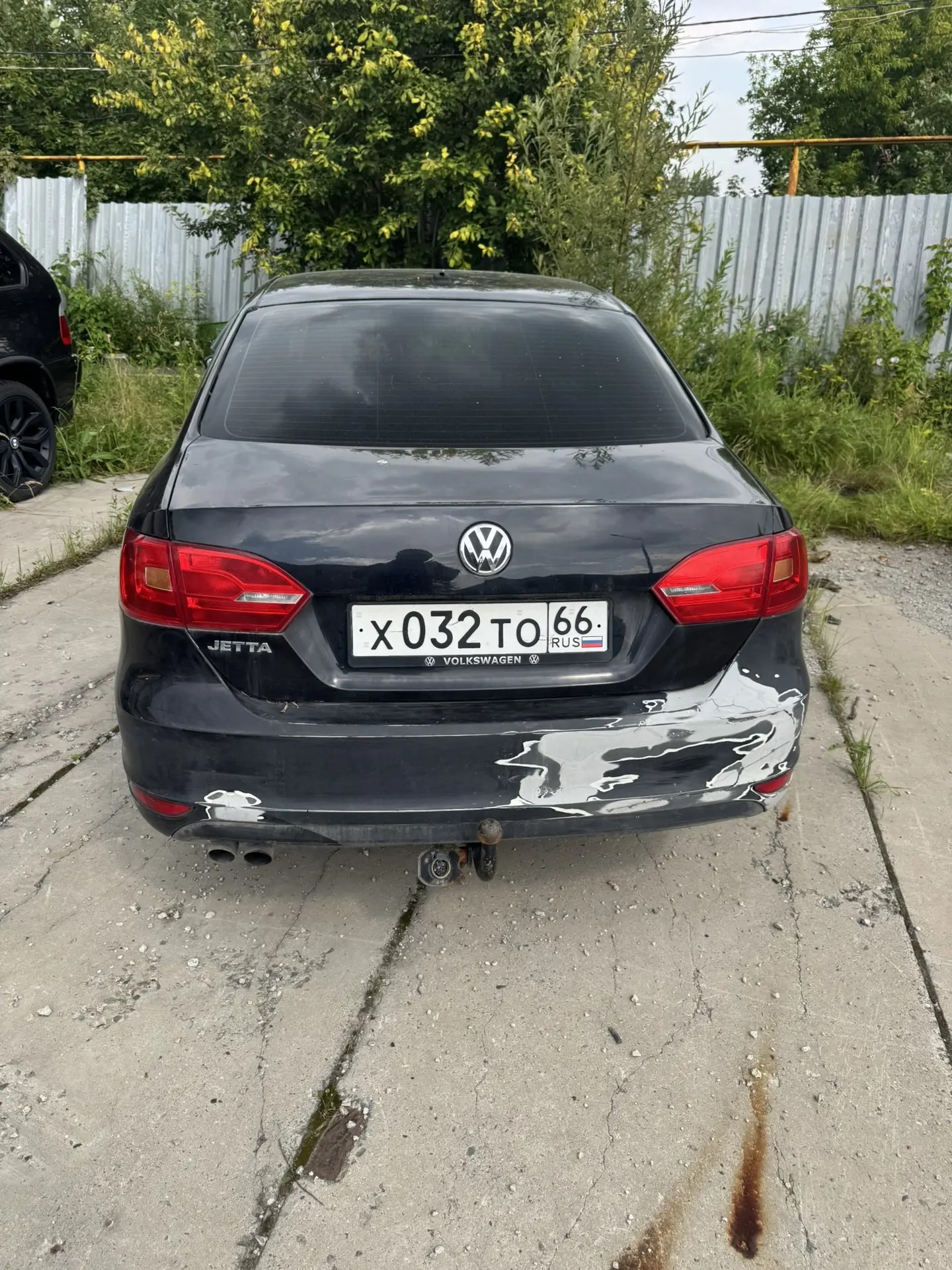 Автомобиль марки "Фольксваген Джетта" г/н Х032ТО66, 2011 г.в., номер двигателя 924811 vin информация отсутствует