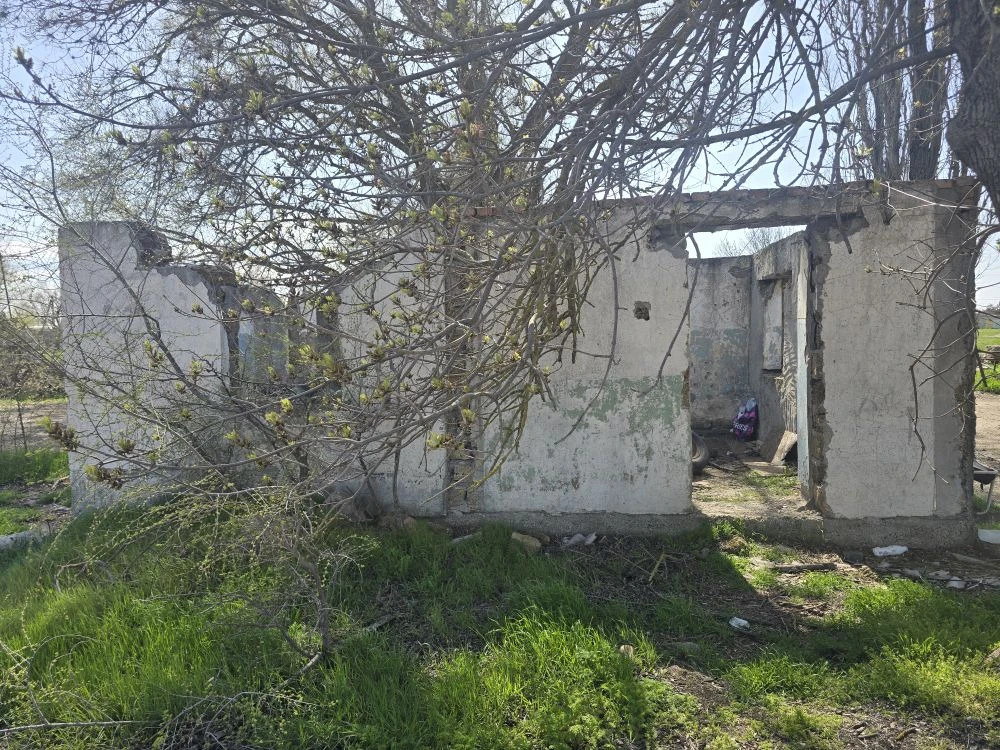 Нежилое здание, площадью 34,9 м2, кадастровый номер 90:06:030102:1860, расположенного по адресу: Республика Крым, Красноперекопский район, с. Воинка,                         ул. Ленина, здание 55, строение 2