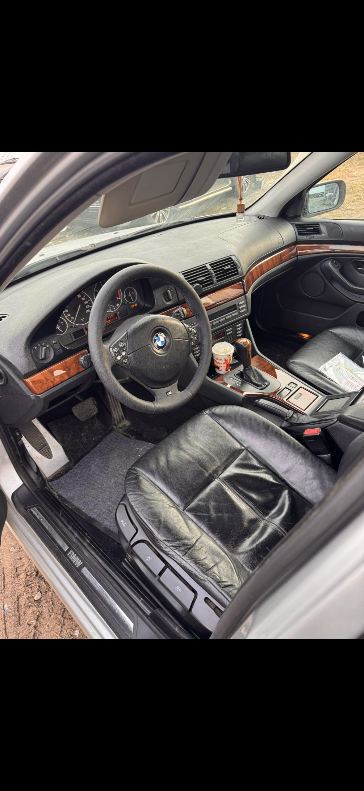 Автомобиль BMW 530D, 2001 г.в, г/н T808XX178, VIN: WBADL81000GX56499, цвет серебристый, № двигателя 30099923, объём двигателя 2926 см.куб., мощность двигателя 142 кВт/ 193 л.с, тип КПП: автоматическая