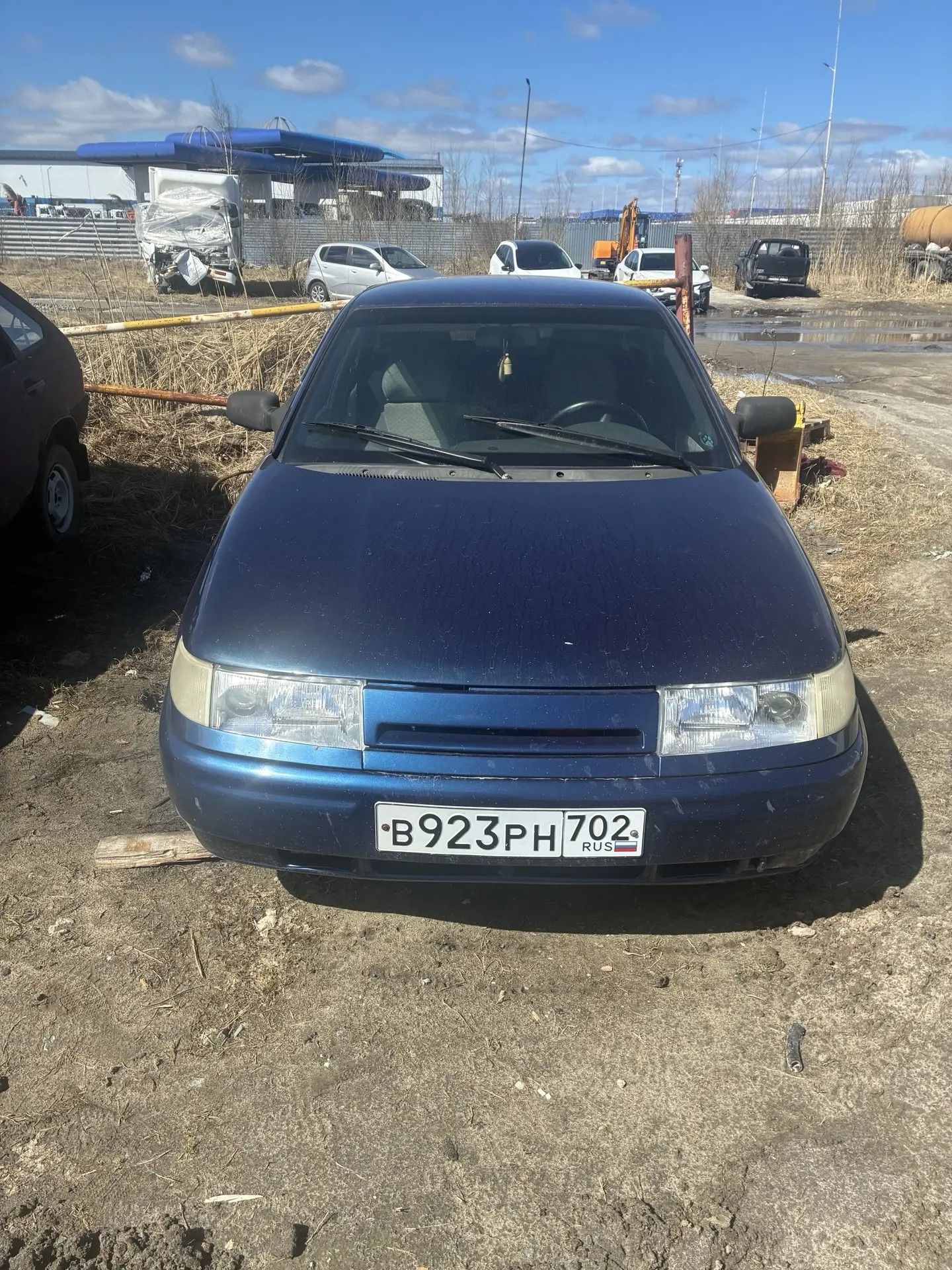 Автомобиль ВАЗ 21124 ЛАДА 112, г/н В923РН702, 2006 г.в., VIN: XTA21124070447637 (ключи и документы отсутствуют, техническое состояние не проверялось, пробег не известен). Имущество продается в том виде, в каком оно есть, в случае продажи возврату/обмену не подлежит. За скрытые дефекты имущества Продавец ответственности не несет.