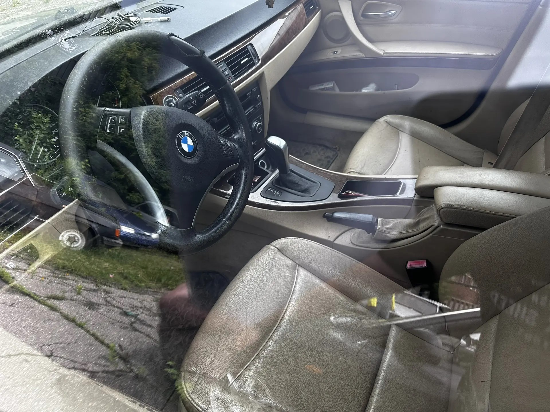 Автотранспортное средство BMW 320, VIN WBAPG51040A166051, ГРЗ: К510ХС35 (ключи и документы отсутствуют)